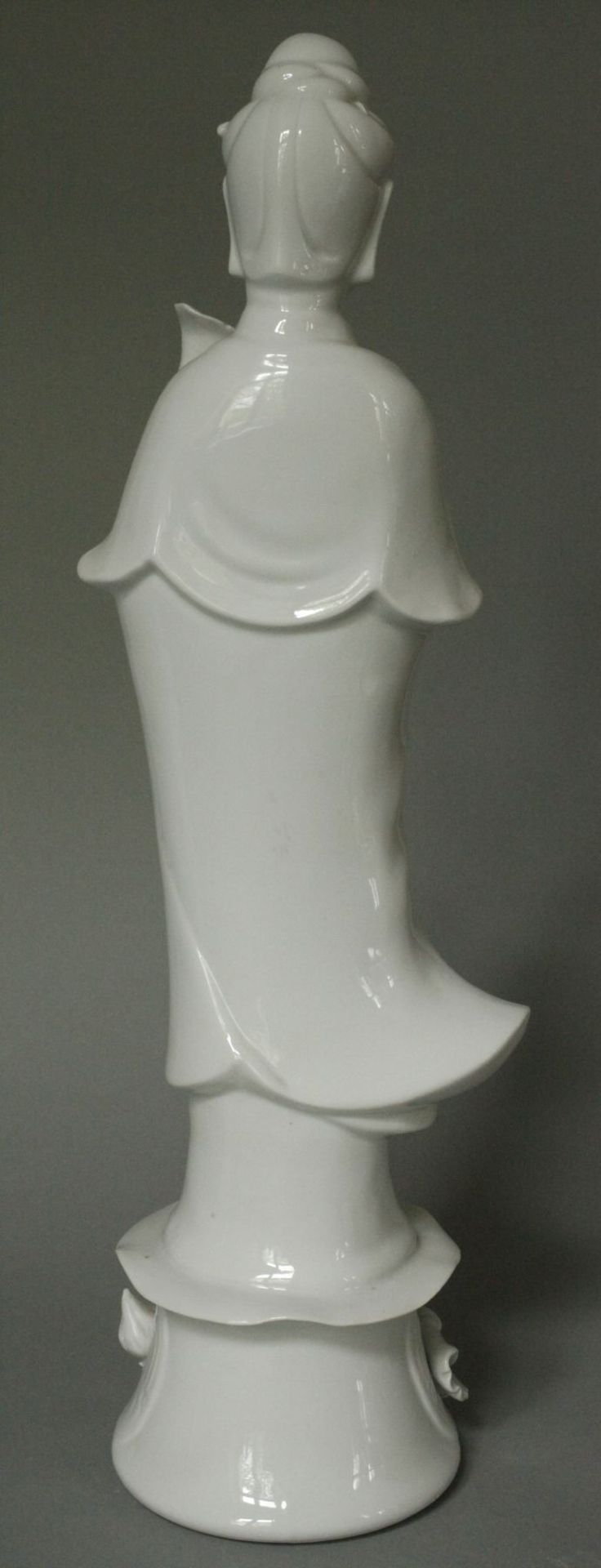Three porcelain figures - Image 4 of 16