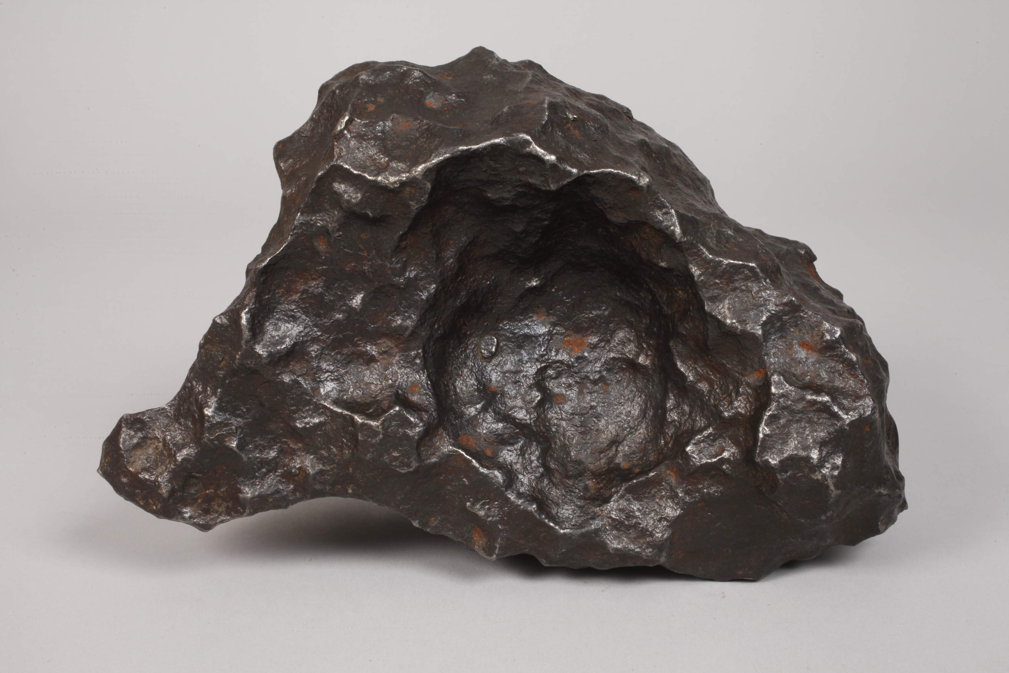 Large meteorite Gibeon - Image 3 of 4