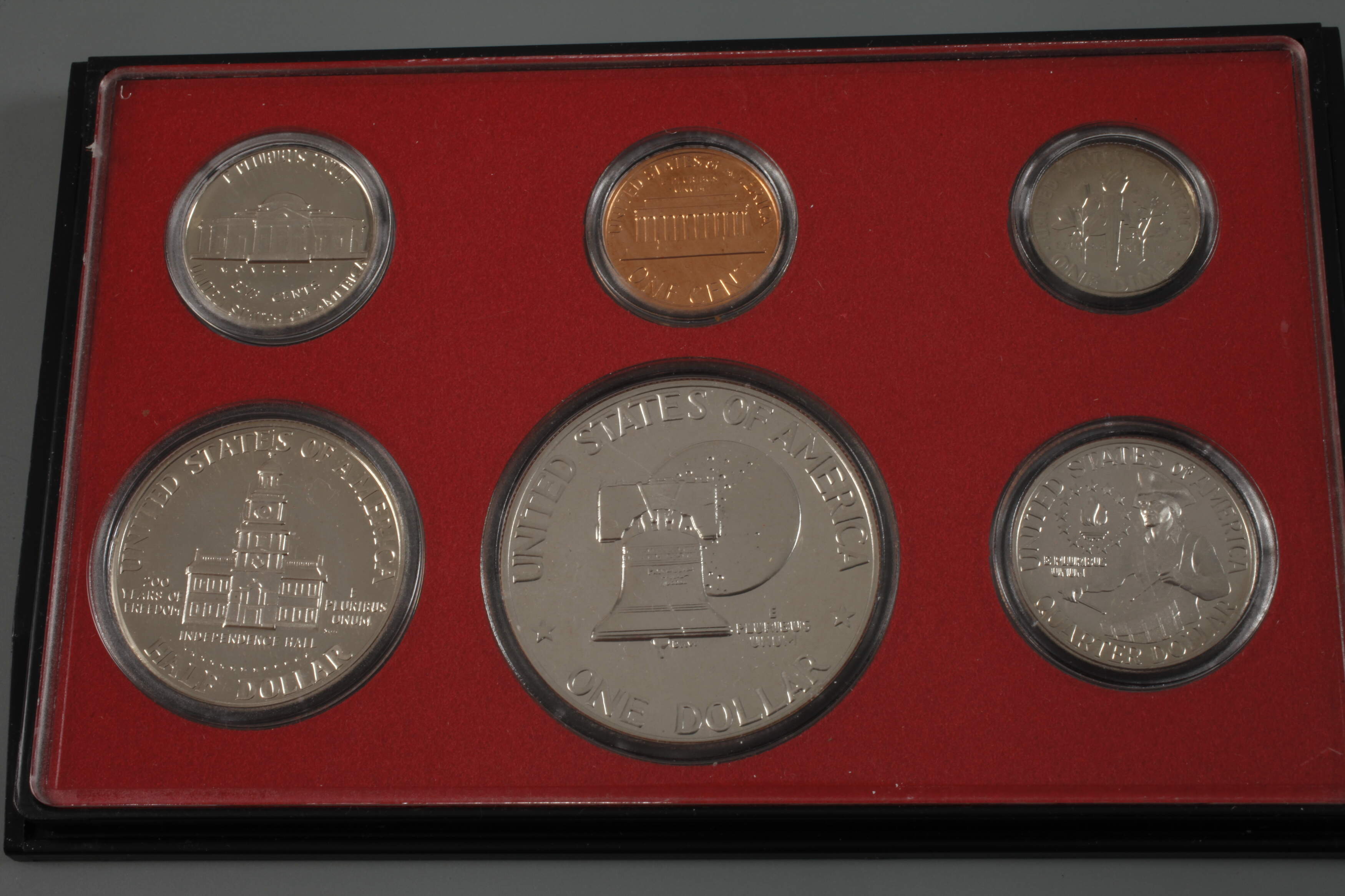 A collection of silver coins and medals - Image 2 of 6