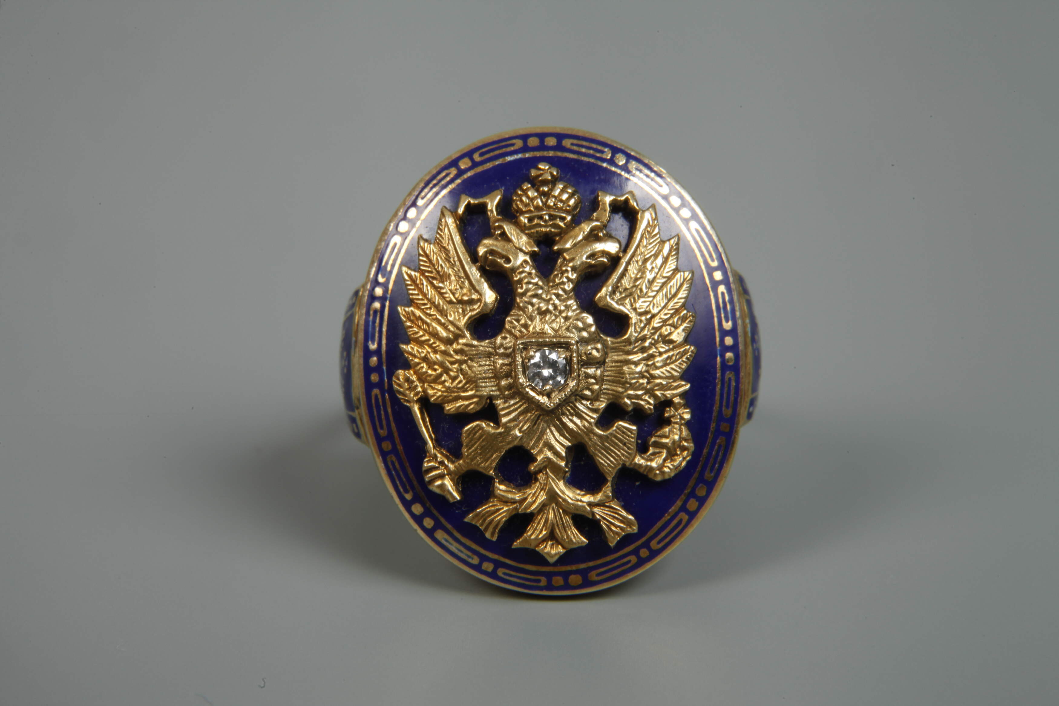 Pompous ring with enamel - Image 2 of 4