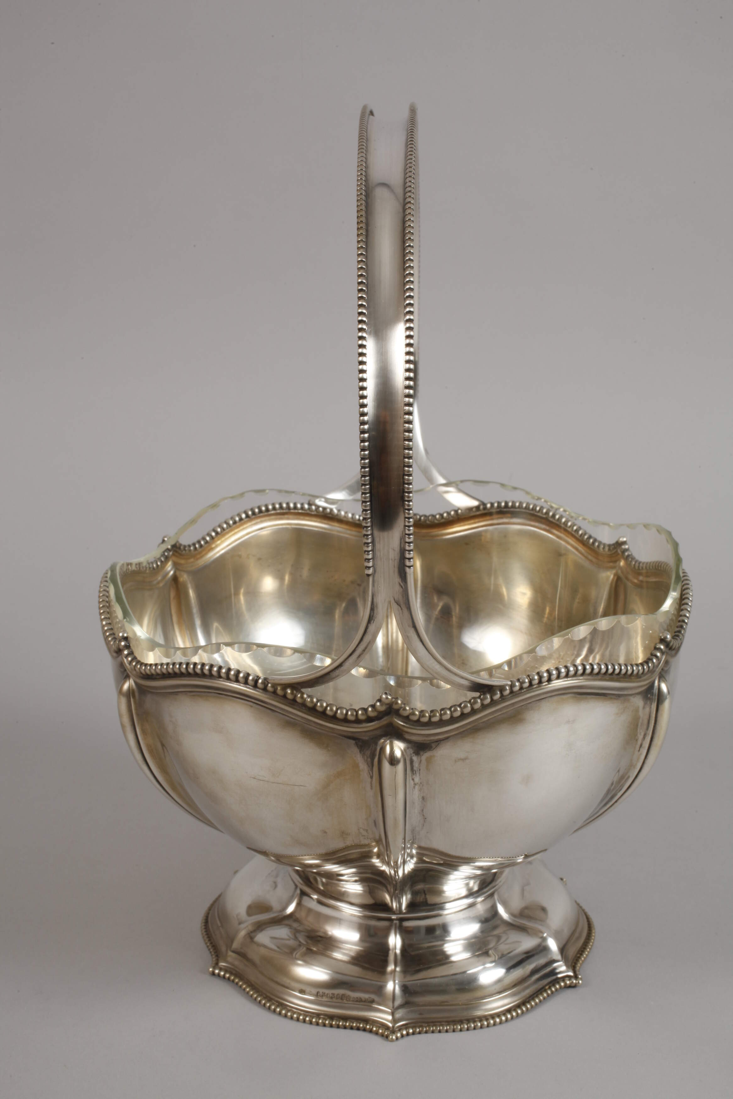 Silver basket with handle - Image 3 of 5