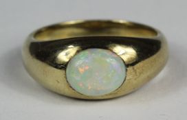 Ring. Gold 585. Opal.