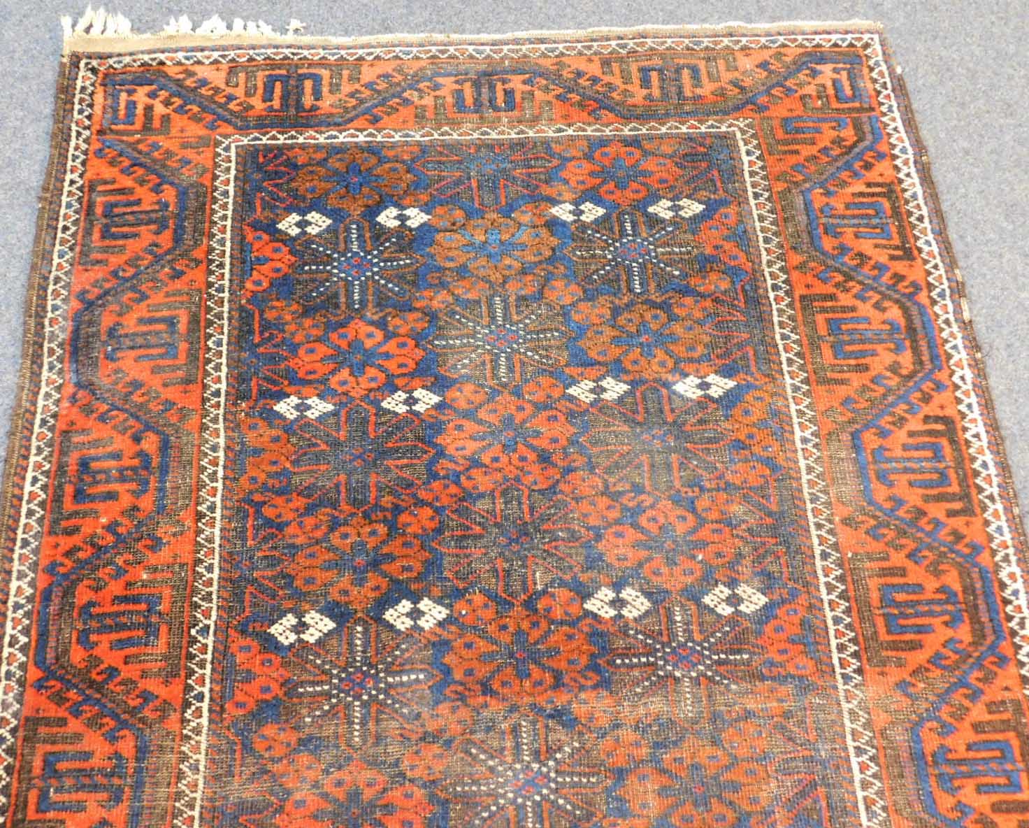 Belutsch Teppich mit Schneeflocken Muster. Antik. - Image 3 of 5