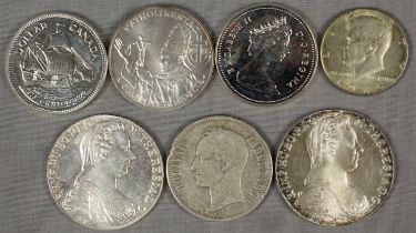 7 Silbermünzen.