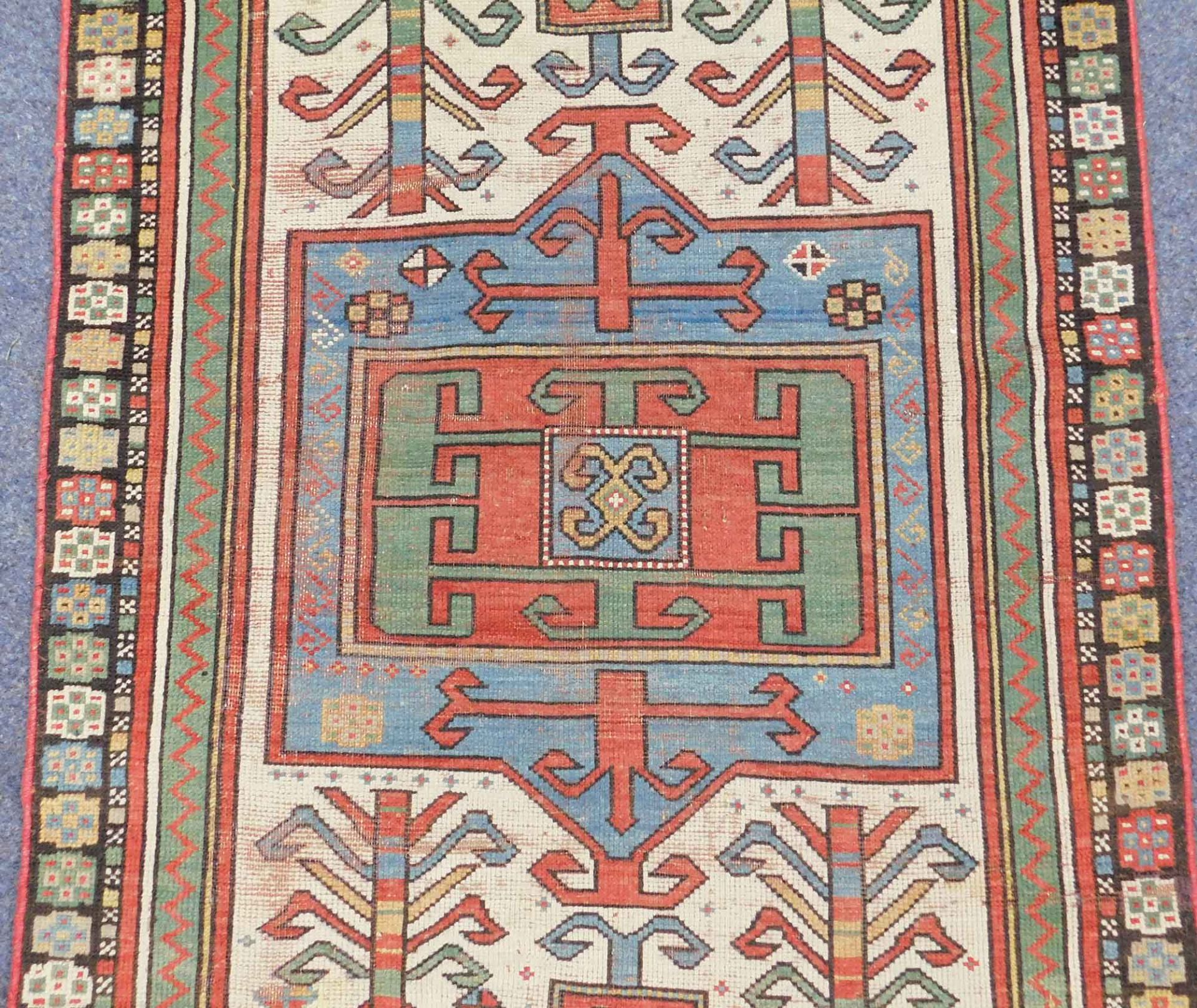 Kasak Teppich. Kaukasus. Antik. - Bild 3 aus 10