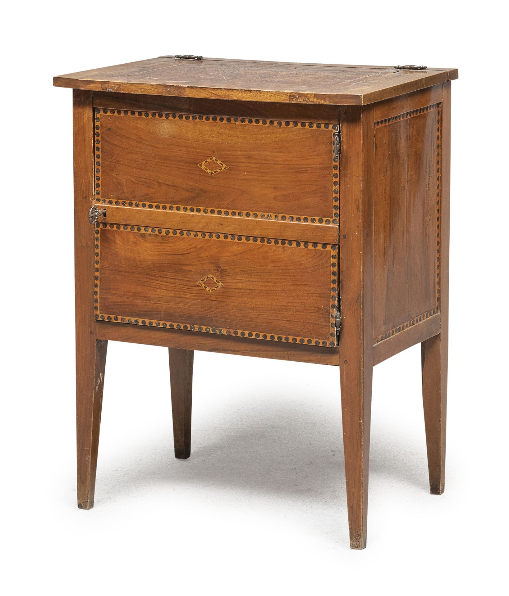 WALNUT BEDSIDE TABLE CENTRAL ITALY EARLY 19TH CENTURY