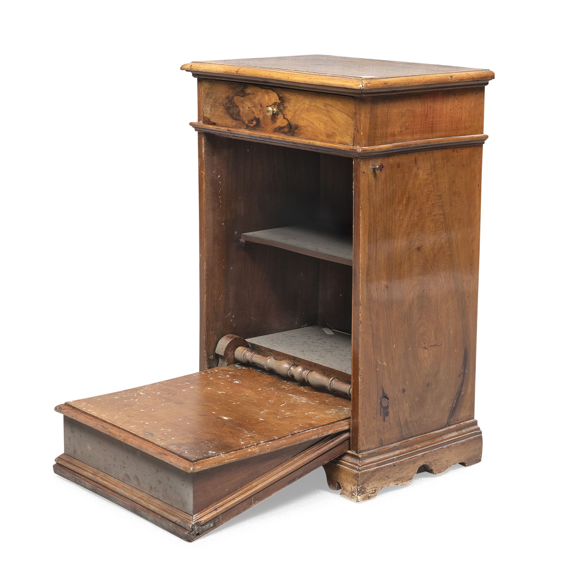 WALNUT KNEELER COMMODE, LATE 18TH CENTURY - Image 2 of 2