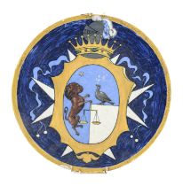 PLATE WITH CERAMIC HERALDRY END OF THE 19TH CENTURY