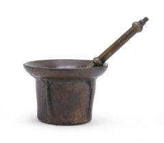 MORTAR WITH PESTLE 17TH CENTURY