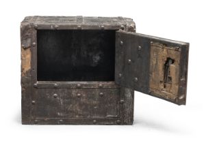 WROUGHT IRON CHEST 17TH CENTURY