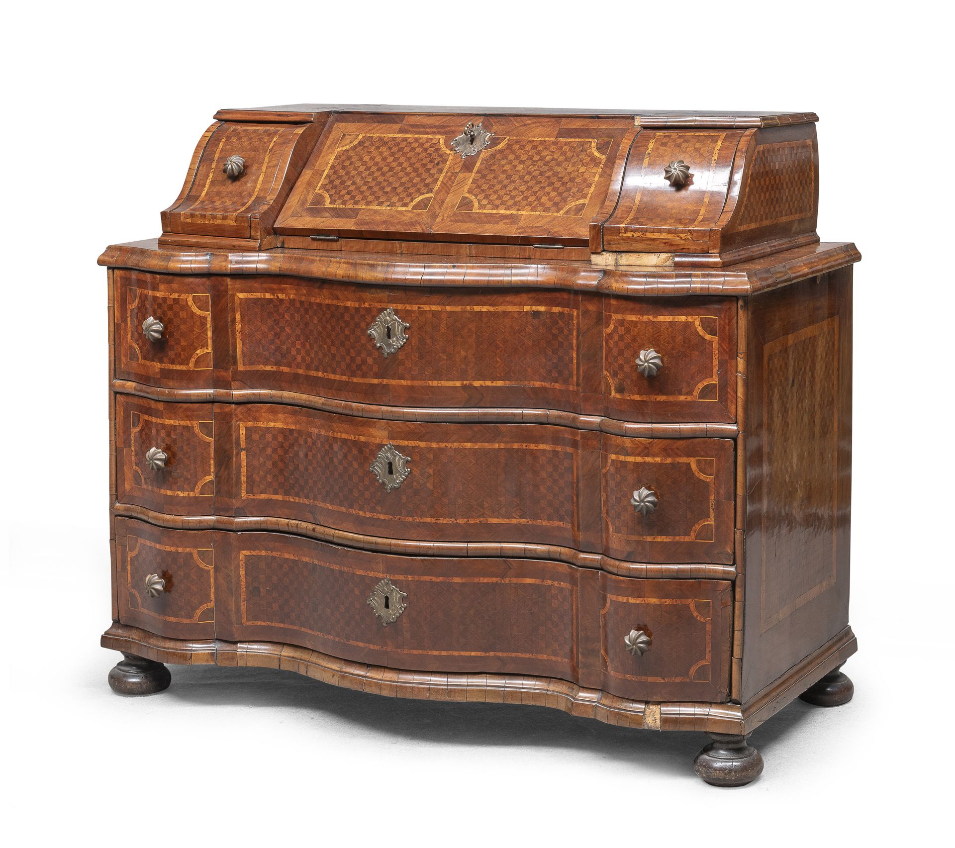 SECRETAIRE IN WALNUT BRIAR VERONA 18TH CENTURY