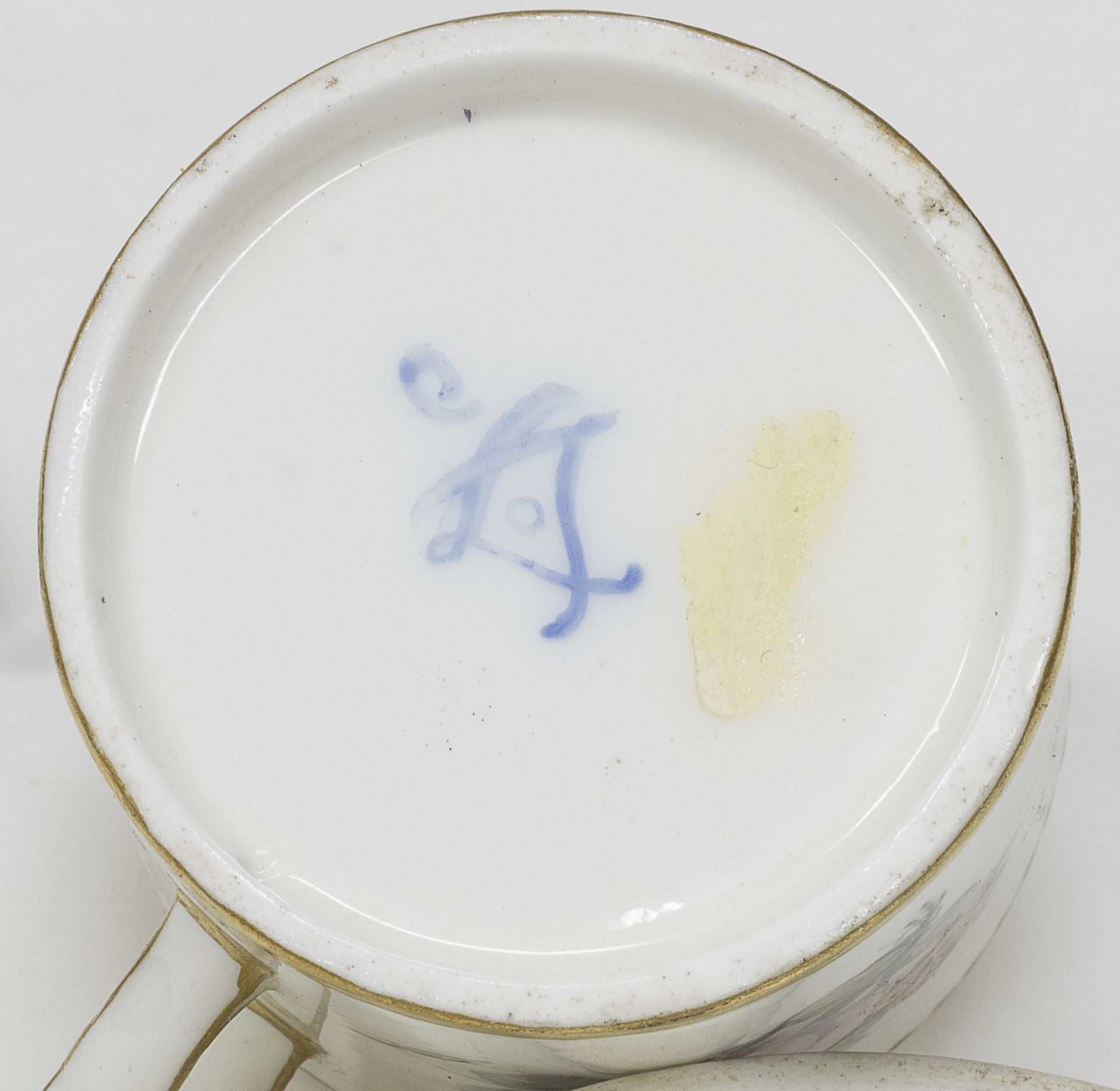 PORCELAIN CUP AND SAUCER SEVRES END OF THE 18TH CENTURY - Image 2 of 2