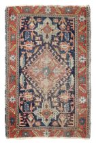 SMALL BAKTHIARI CARPET END OF THE 19TH CENTURY