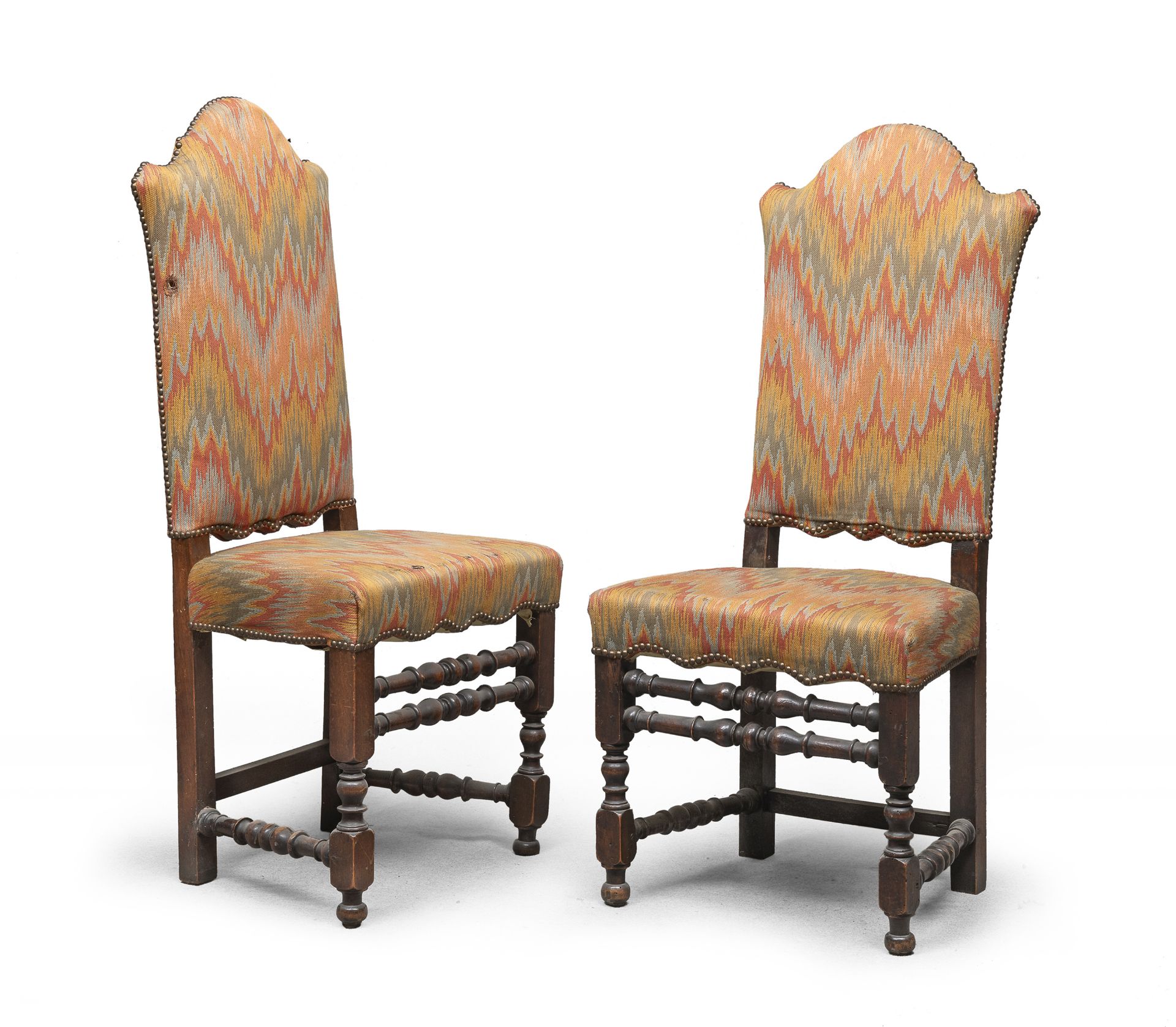 PAIR OF WALNUT CHAIRS 18TH CENTURY