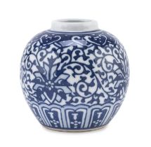 A CHINESE WHITE AND BLUE PORCELAIN VASE 20TH CENTURY.