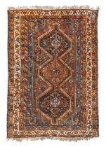 SHIRAZ CARPET EARLY 20TH CENTURY