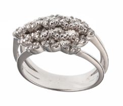 WHITE GOLD RING WITH DIAMONDS