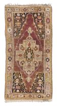 KIRKSHEIR ANATOLIAN CARPET EARLY 20TH CENTURY