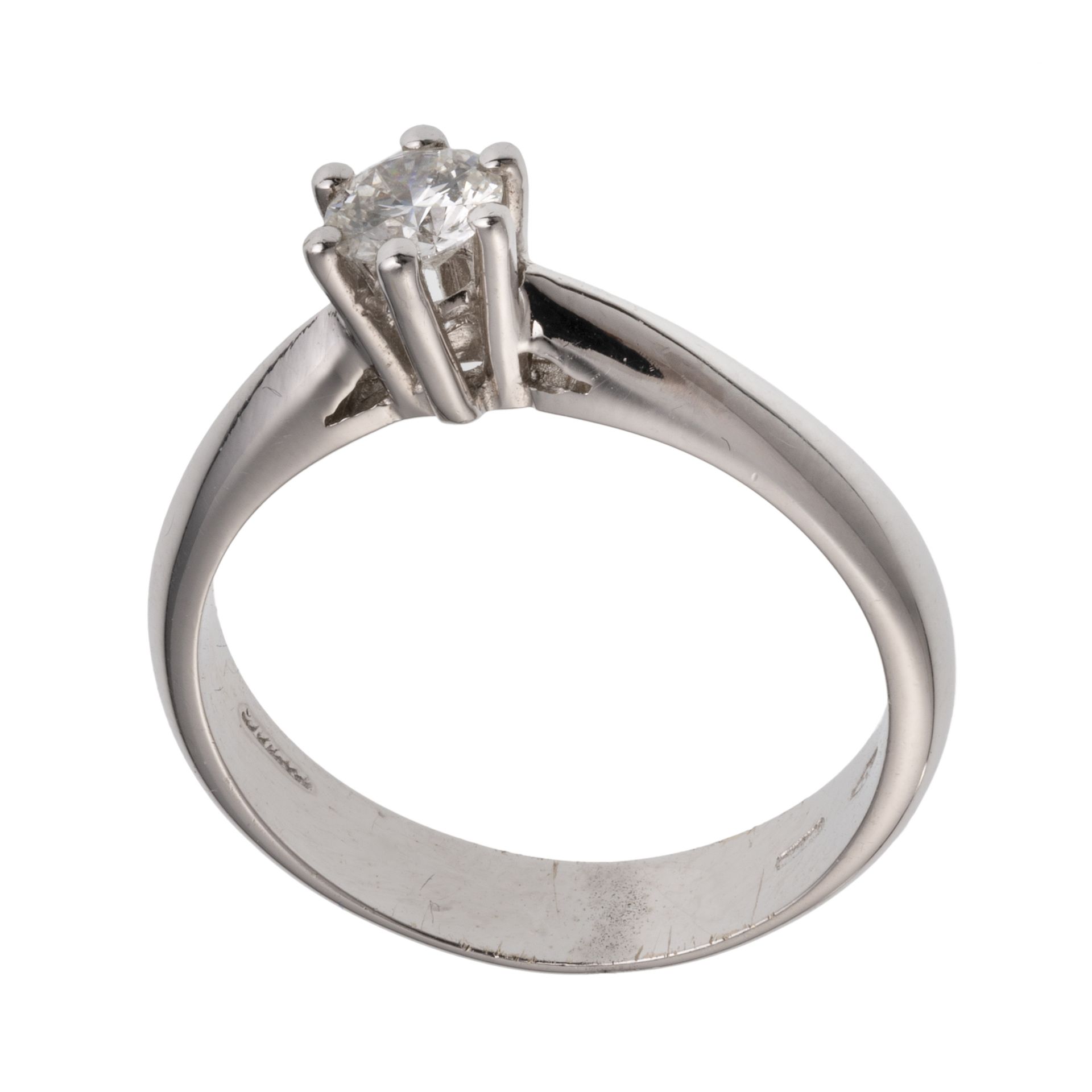 WHITE GOLD SOLITAIRE RING WITH CENTRAL DIAMOND