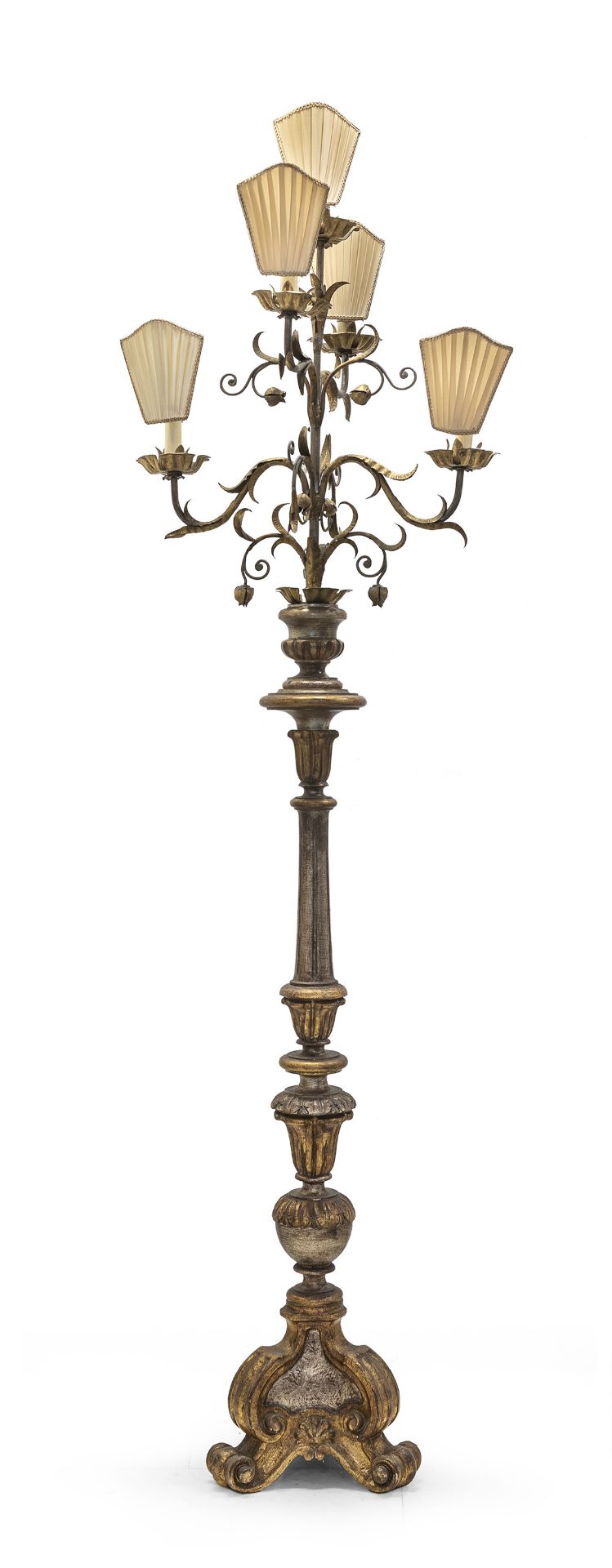 FLOOR CANDELABRA IN GILTWOOD 18TH CENTURY STYLE