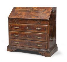 SECRETAIRE IN WALNUT BRIAR AND HOLYWOOD EMILIA 18TH CENTURY