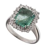 WHITE GOLD RING WITH CENTRAL EMERALD