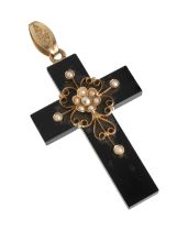 CROSS PENDANT