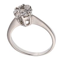 WHITE GOLD RING WITH SEVEN DIAMONDS