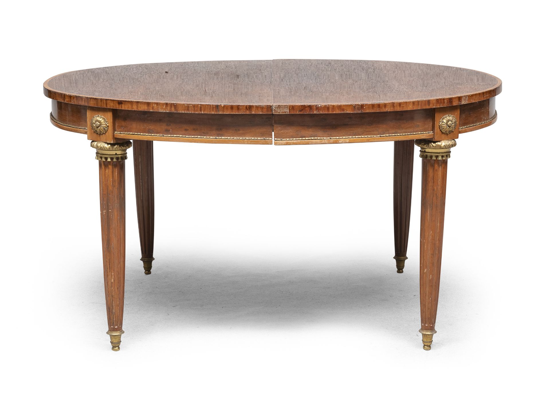 OVAL TABLE IN ELM BRIAR FRANCE END OF THE 19TH CENTURY