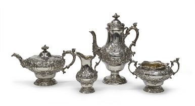 SILVER TEA AND COFFEE SERVICE LONDON approx. 1850.