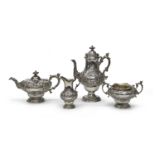 SILVER TEA AND COFFEE SERVICE LONDON approx. 1850.