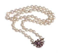 PEARL NECKLACE WITH GOLD CLASP DECORATED WITH DIAMONDS AND RUBIES