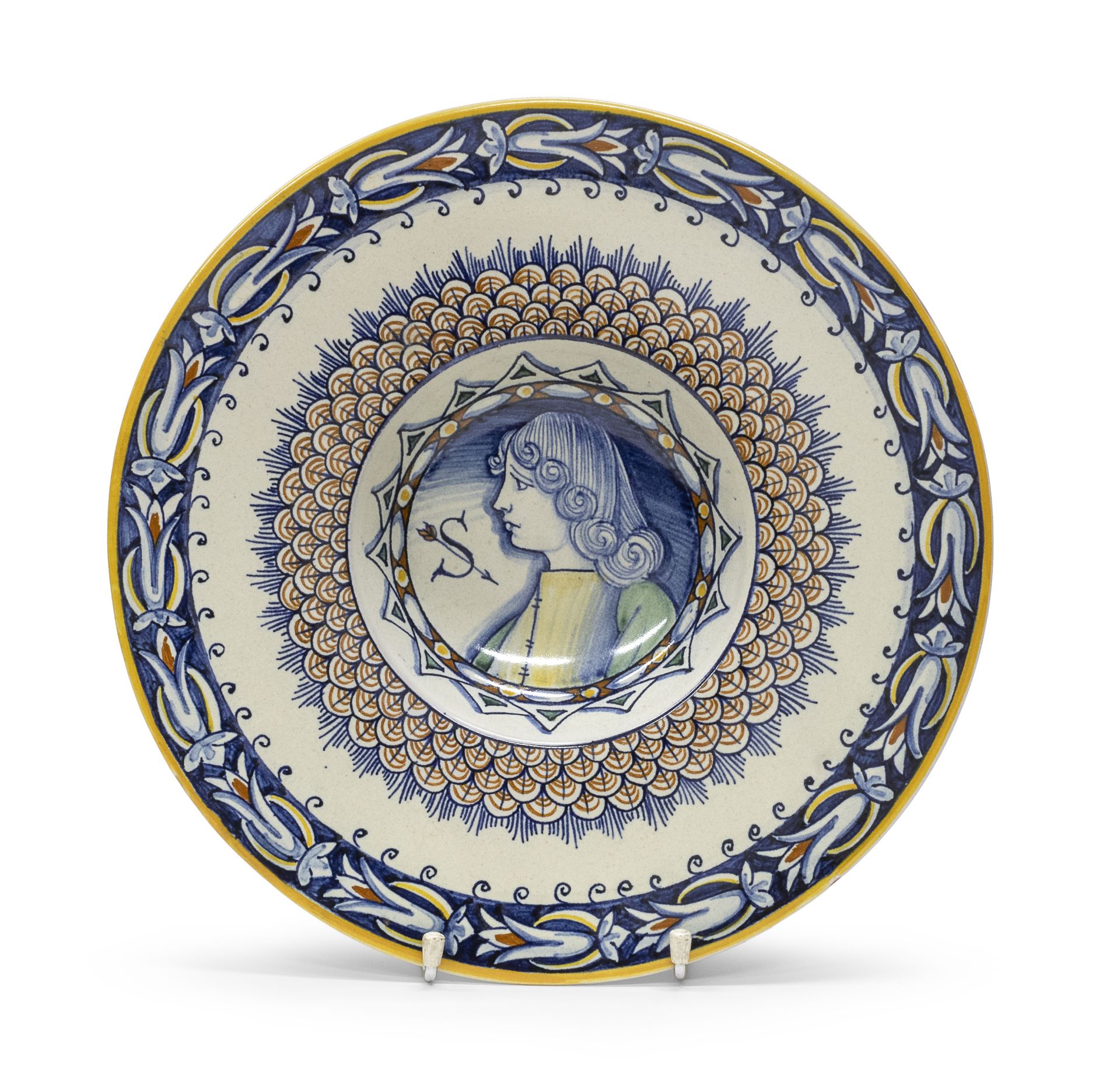 CERAMIC PLATE RENAISSANCE STYLE 20TH CENTURY