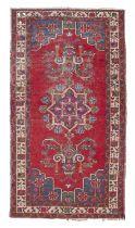 HAMADAN CARPET EARLY 20TH CENTURY