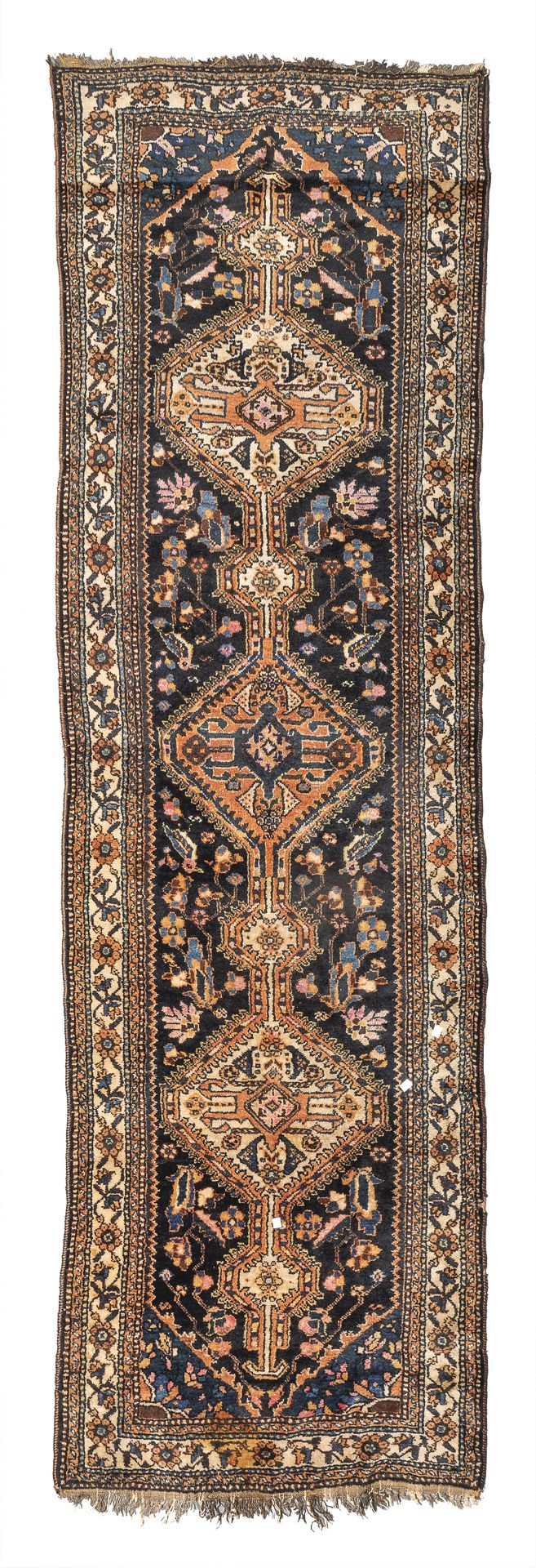 SHIRAZ RUNNER EARLY 20TH CENTURY