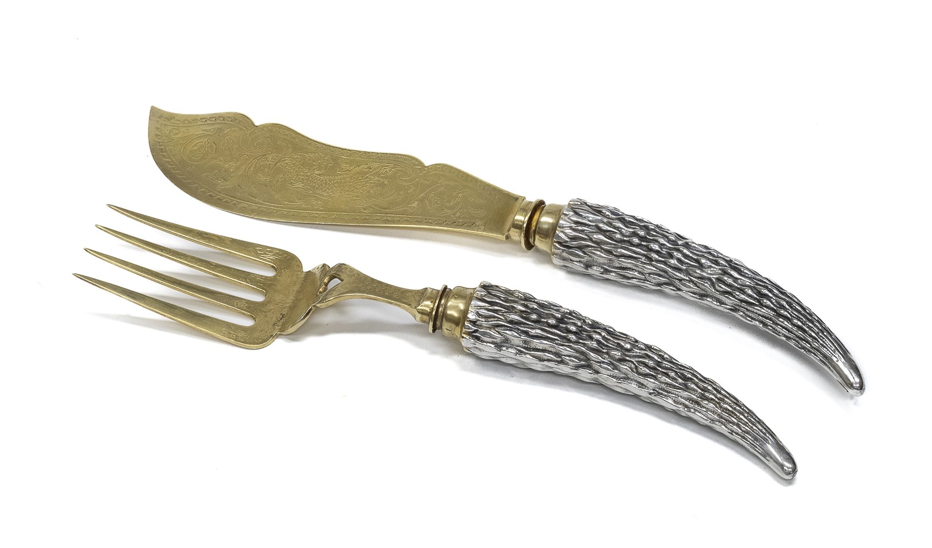 TWO PIECES OF SERVING CUTLERY EARLY 20TH CENTURY