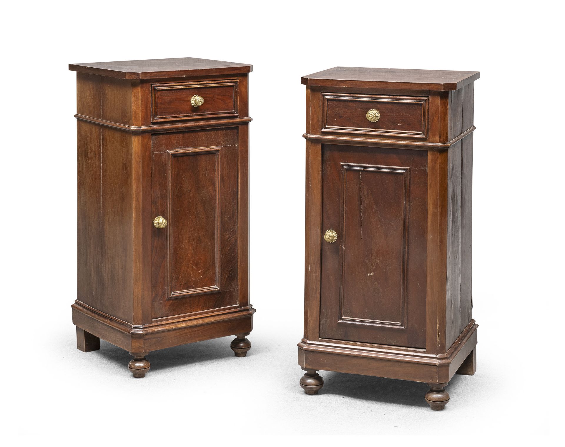 PAIR OF WALNUT BEDSIDE TABLES 19TH CENTURY