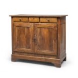 WALNUT SIDEBOARD VENETO 18TH CENTURY