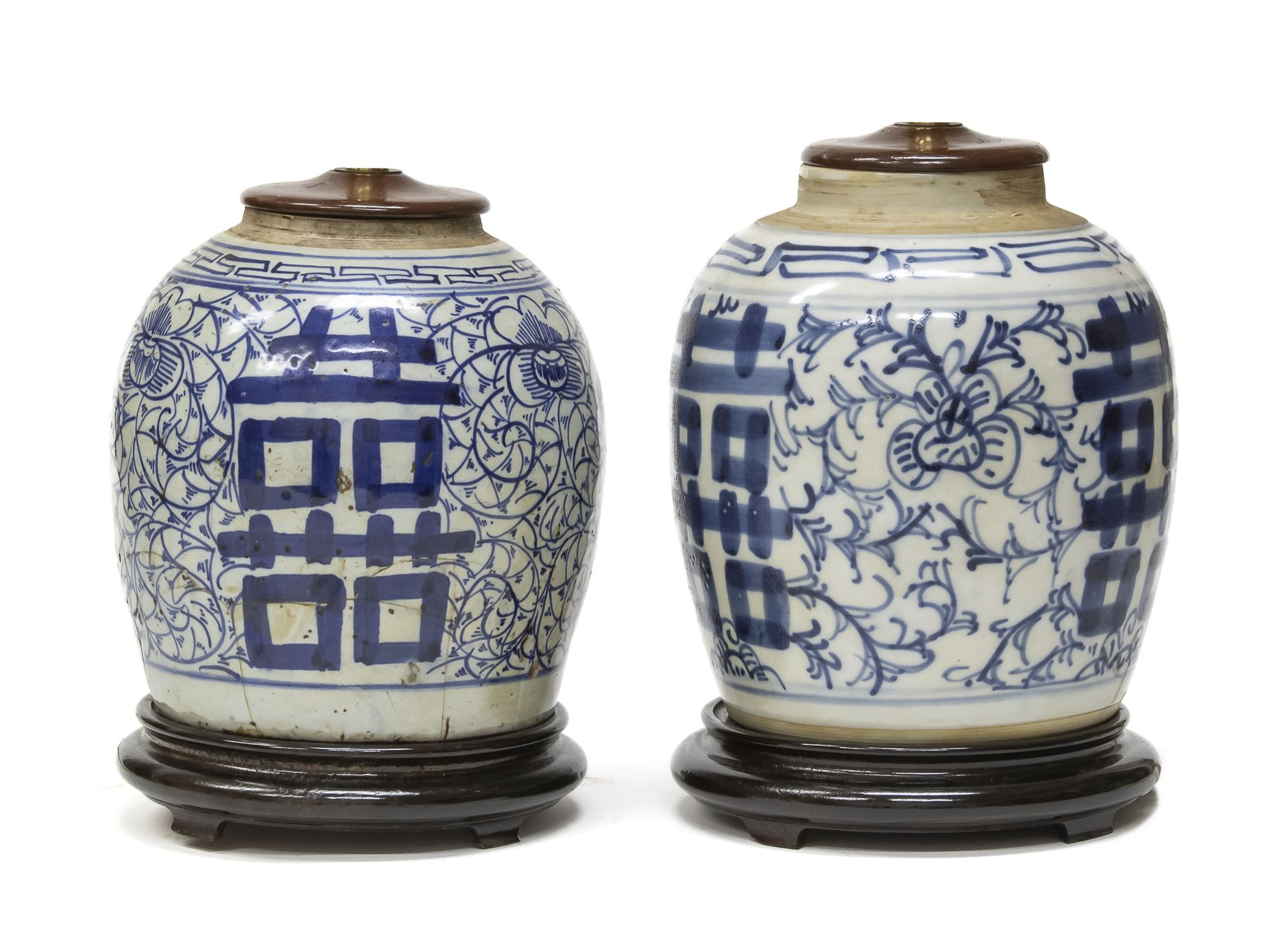 A PAIR OF CHINESE PORCELAIN VASES. END 19TH CENTURY.
