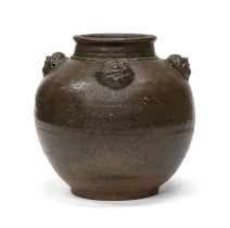 A CHINESE EARTHENWARE JAR. MING STYLE 19TH CENTURY.