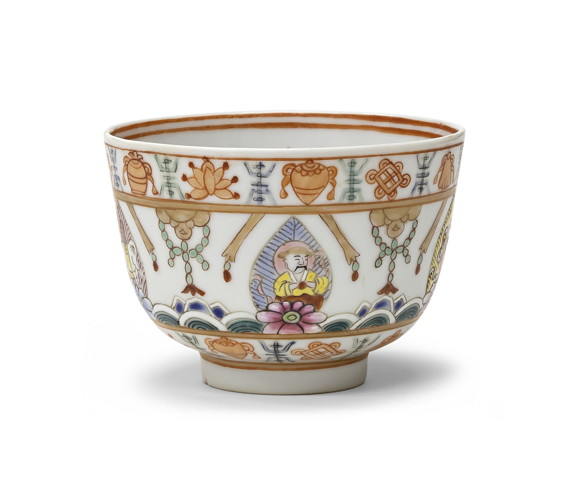 A CHINESE ROSE FAMILY PORCELAIN BOWL. 19TH CENTURY.