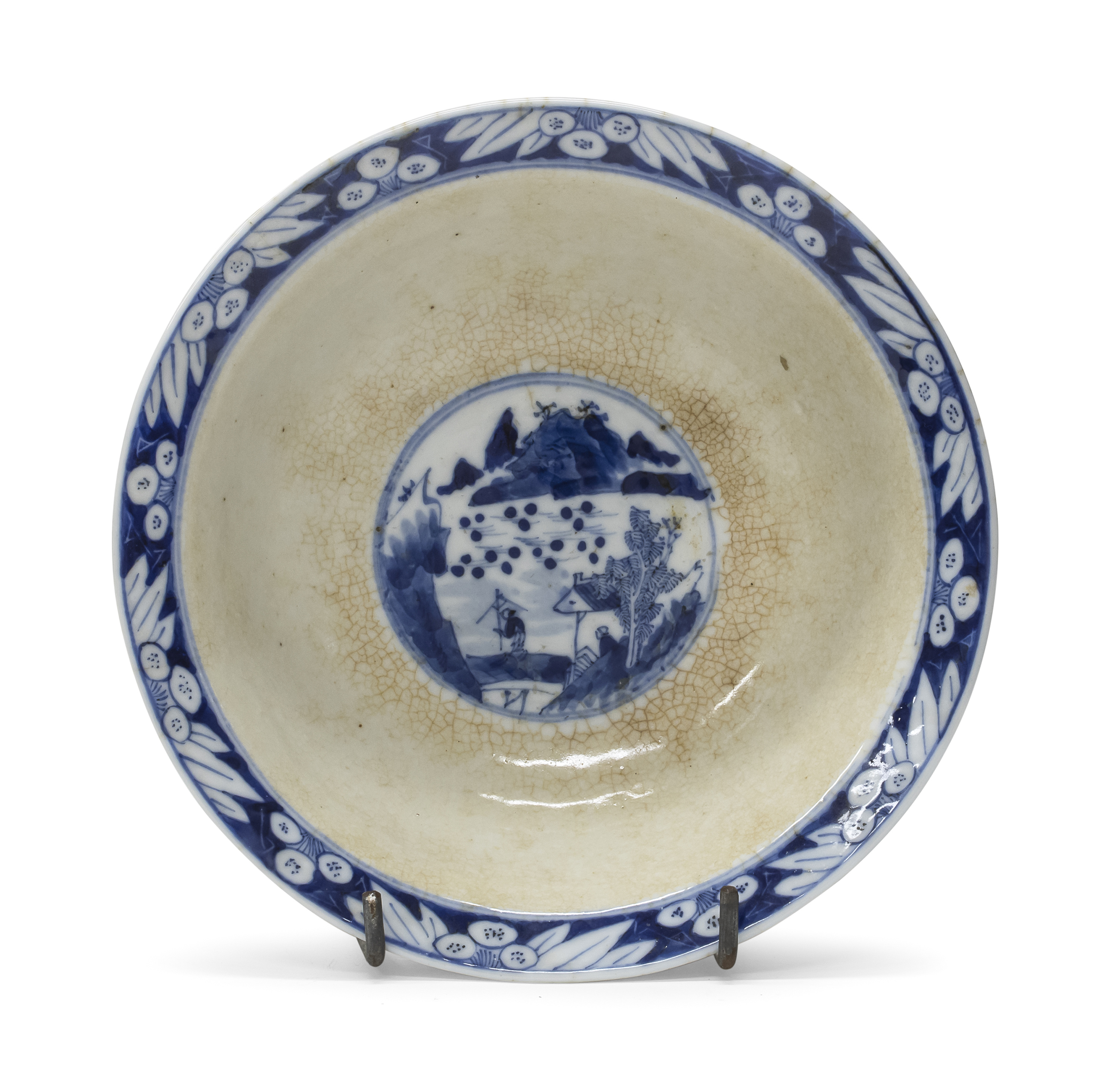 A CHINESE WHITE AND BLUE PORCELAIN BOWL. EARLY 20TH CENTURY. - Image 2 of 3