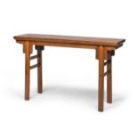 A CHINESE HONGMU WOOD TABLE. 20TH CENTURY.