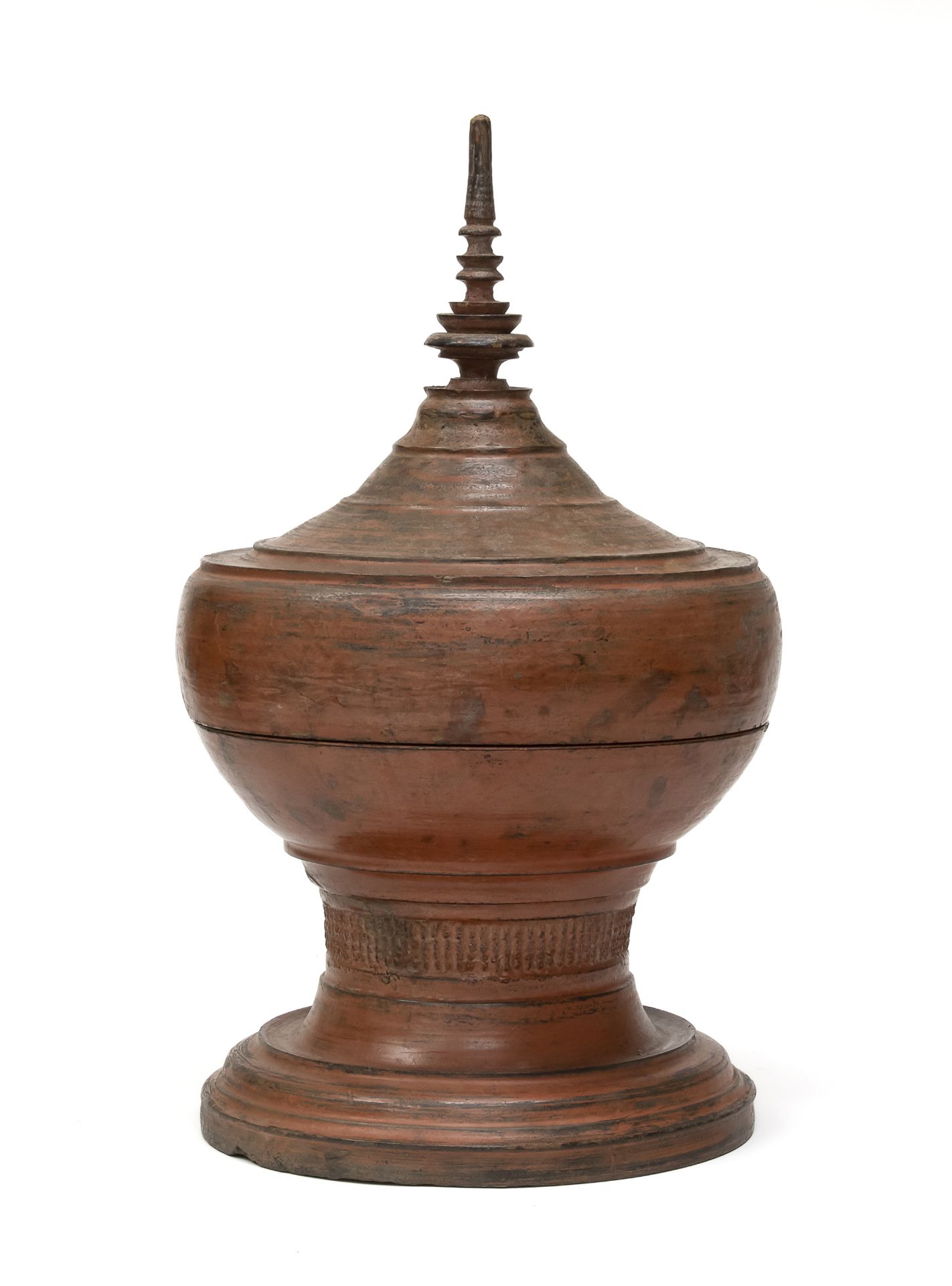 A RED LAQUER WOOD STUPA. PROBABLY BURMA 20TH CENTURY.