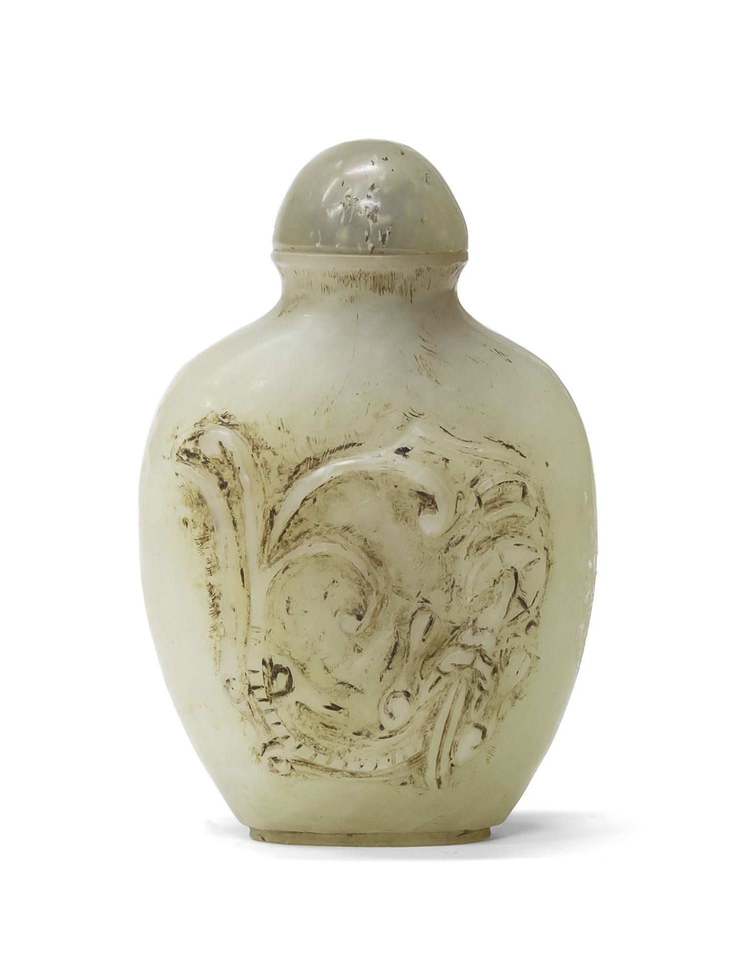 A CHINESE JADE SNUFF-BOTTLE. EARLY 20TH CENTURY.