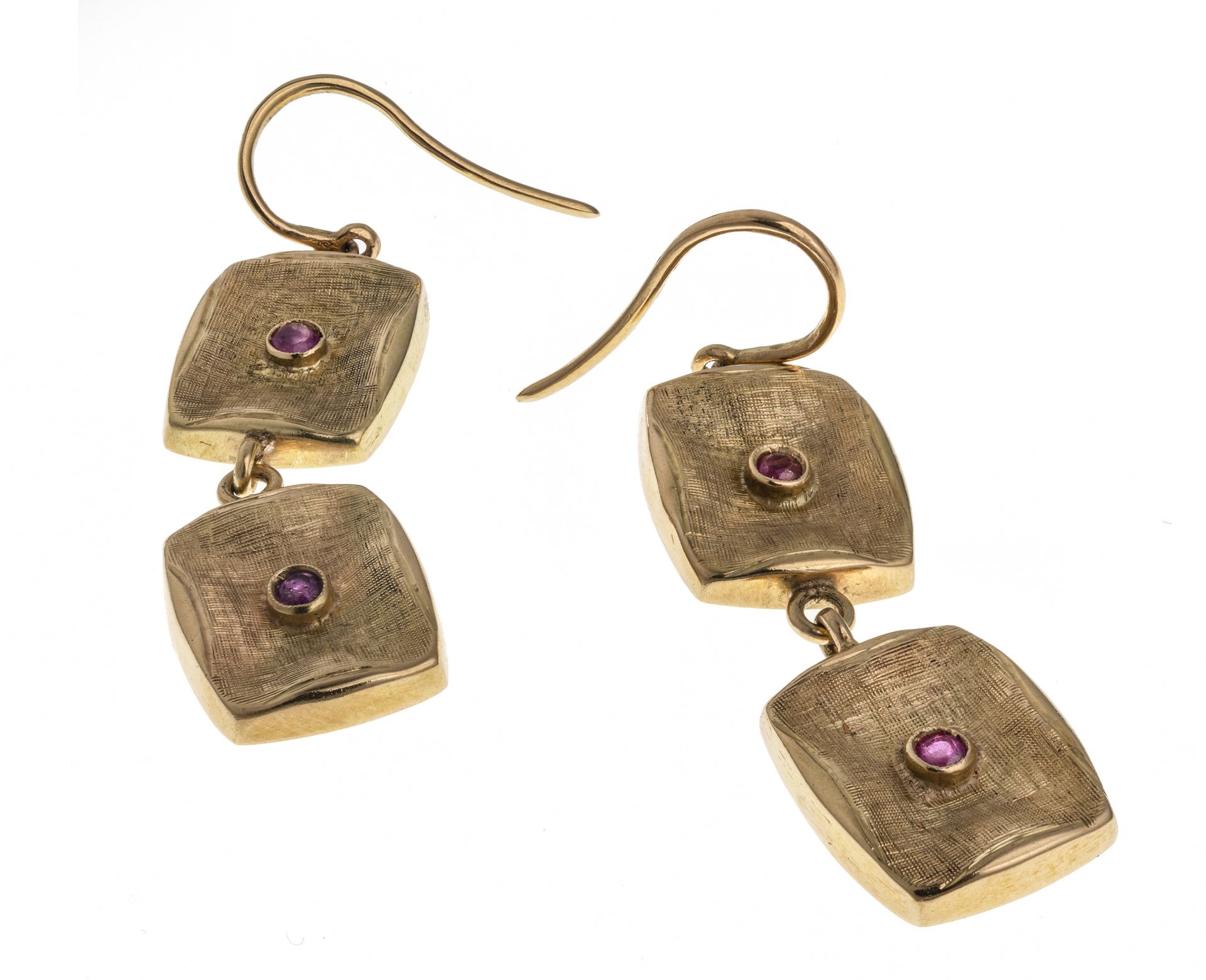 GOLD EARRINGS WITH FOUR SMALL RUBIES