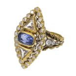 GOLD RING WITH CENTRAL SAPPHIRE AND DIAMONDS