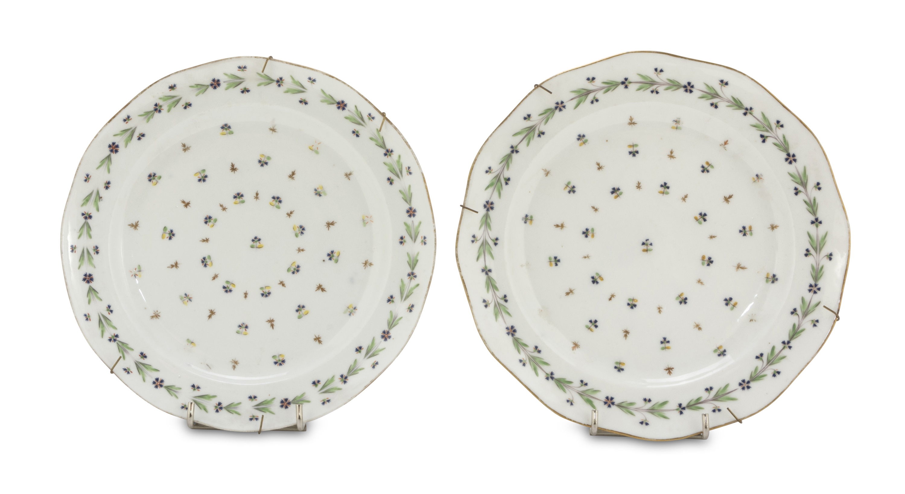 PAIR OF PORCELAIN PLATES PROBABLY FRANCE EARLY 19TH CENTURY