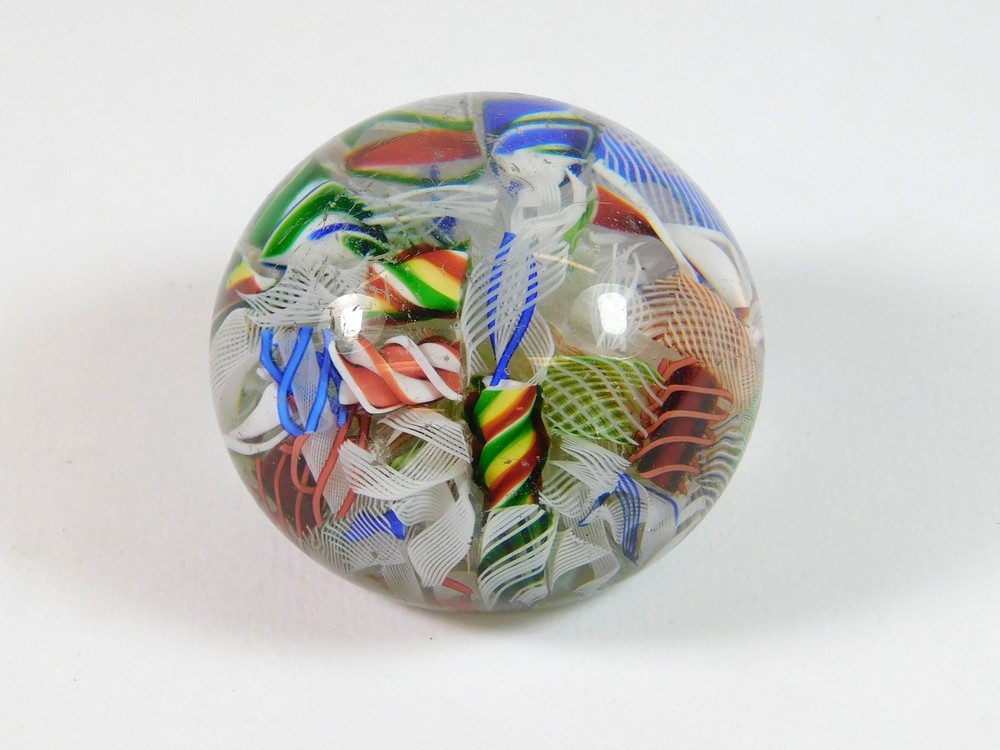 PAPERWEIGHT. . - Image 2 of 3
