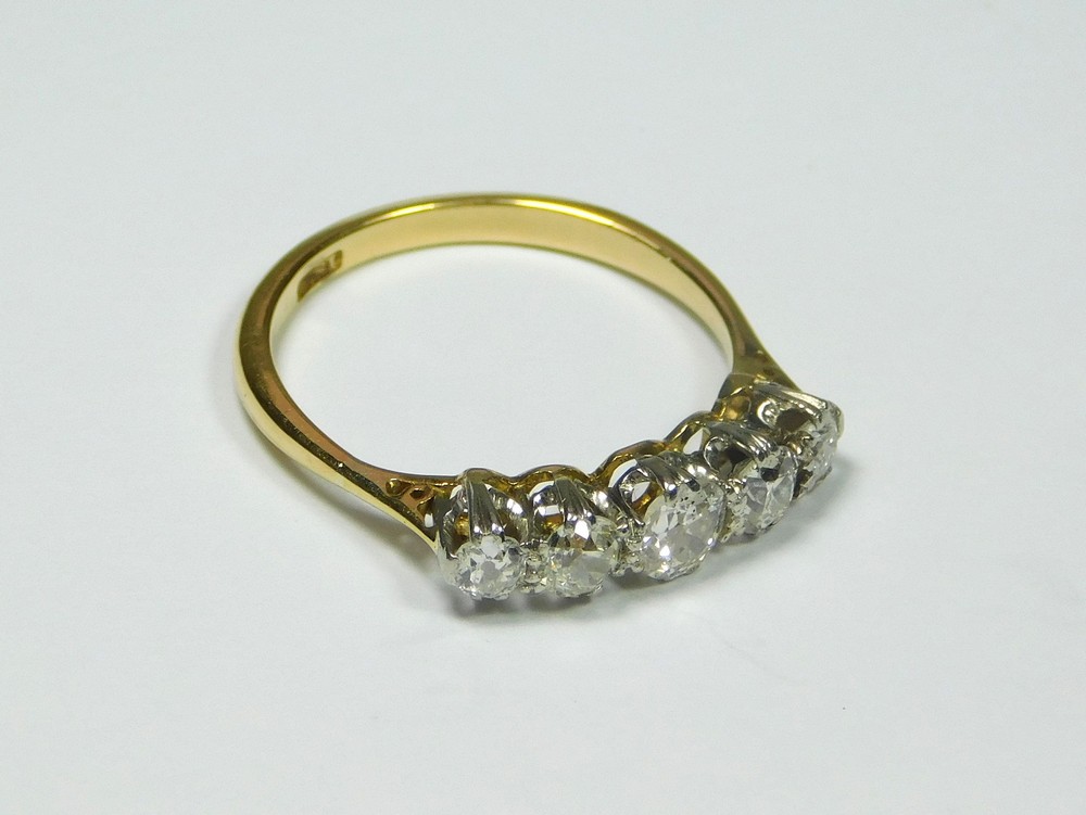 DIAMOND RING.